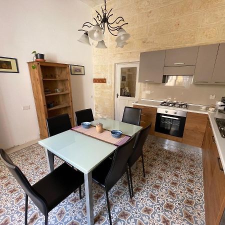 Penelope Townhouse Hotel Ghajn il-Kbira  Ngoại thất bức ảnh