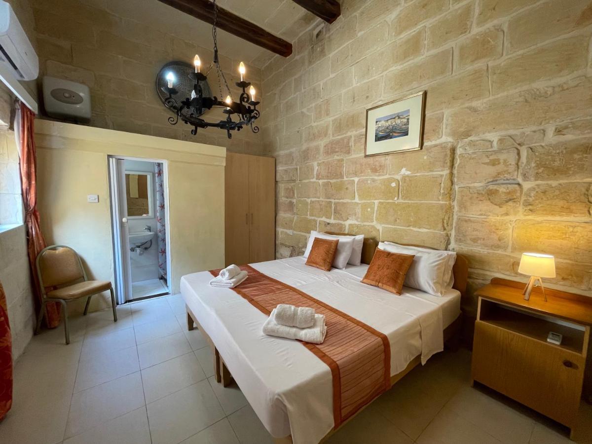 Penelope Townhouse Hotel Ghajn il-Kbira  Ngoại thất bức ảnh