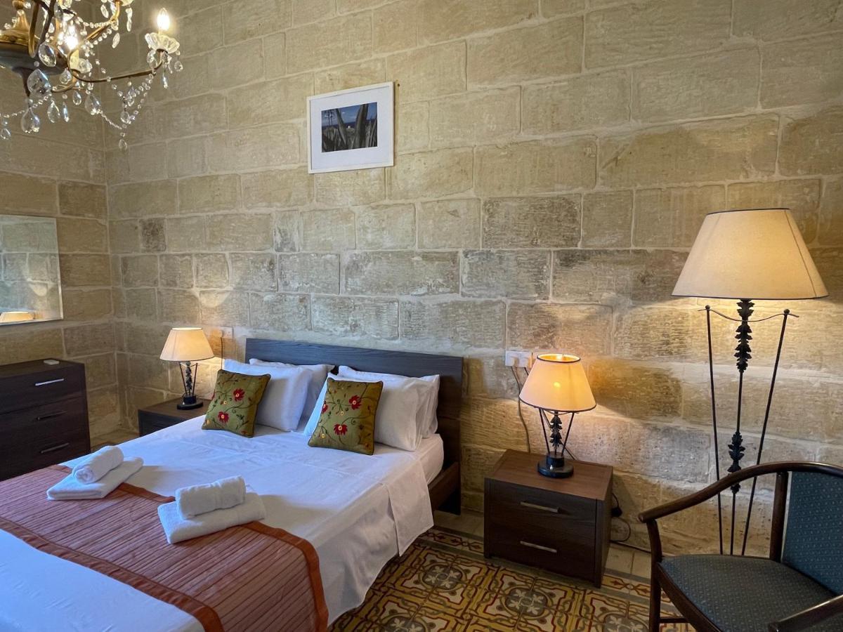 Penelope Townhouse Hotel Ghajn il-Kbira  Ngoại thất bức ảnh