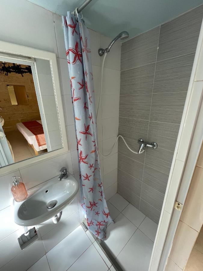 Penelope Townhouse Hotel Ghajn il-Kbira  Ngoại thất bức ảnh