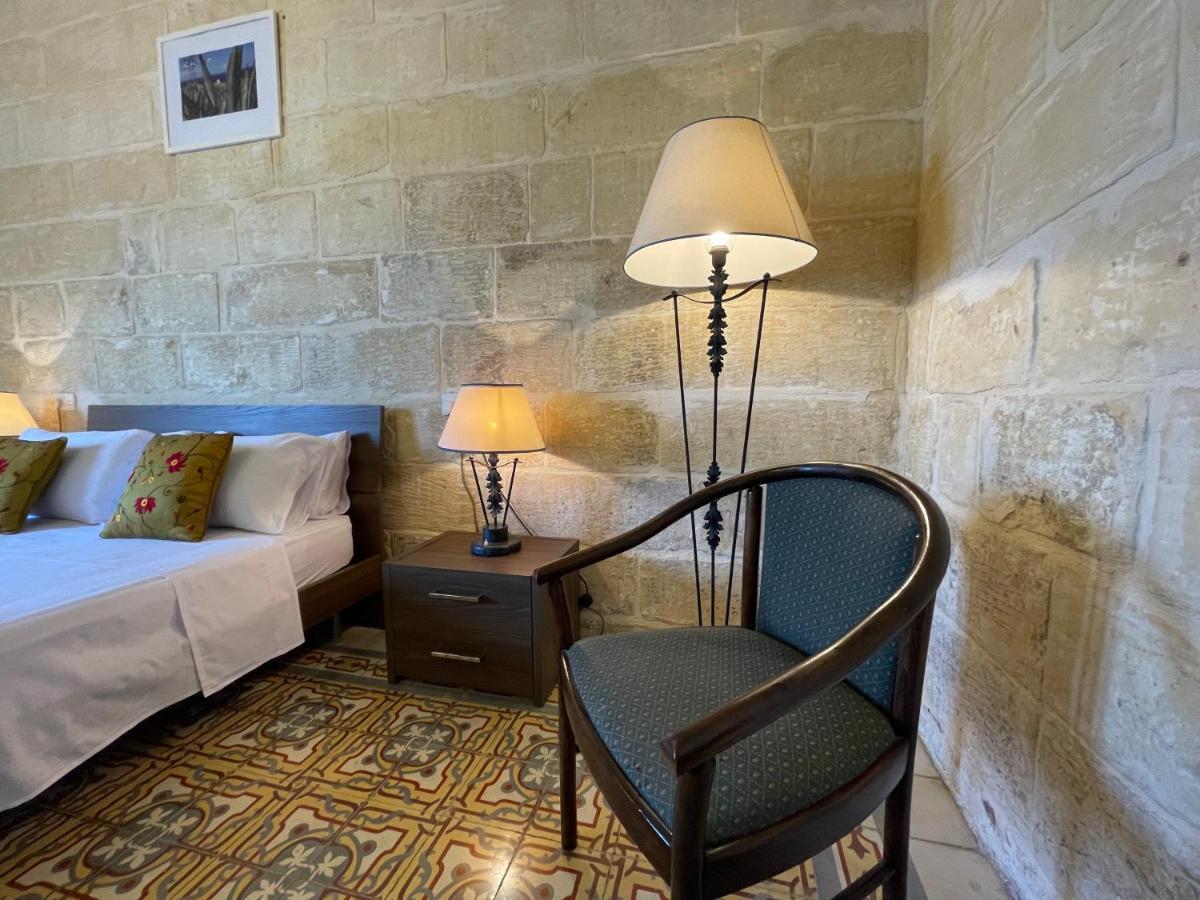Penelope Townhouse Hotel Ghajn il-Kbira  Ngoại thất bức ảnh